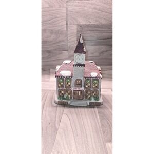Noma Dickensville Collectables Porcelain City Hall 1991